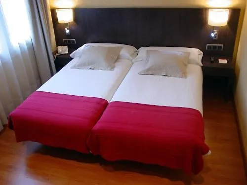 Hotel 1948 Manresa 3*,  Spain
