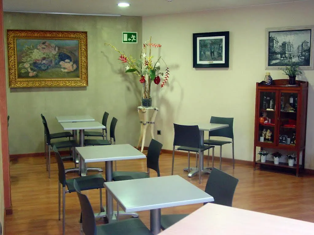 Hotel 1948 Manresa 3*,